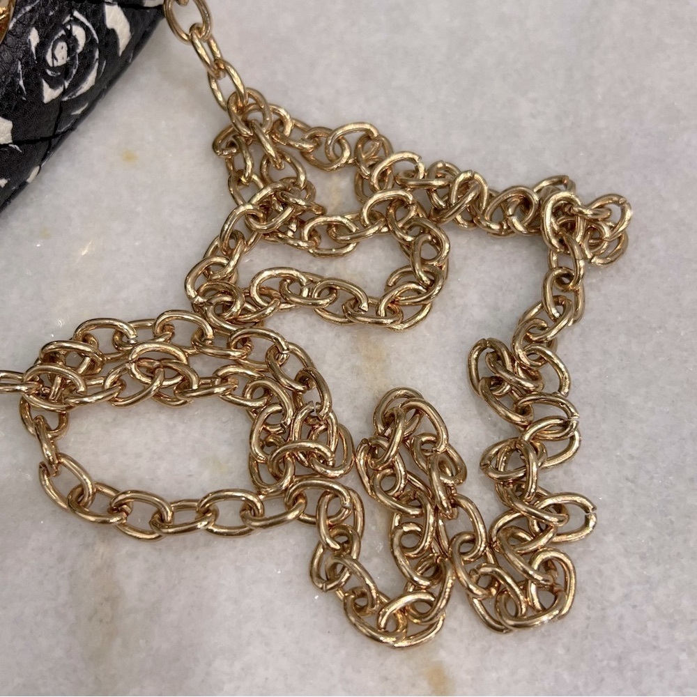 Black and White Mini Floral Gold Chain Crossbody - Picture 10 of 10